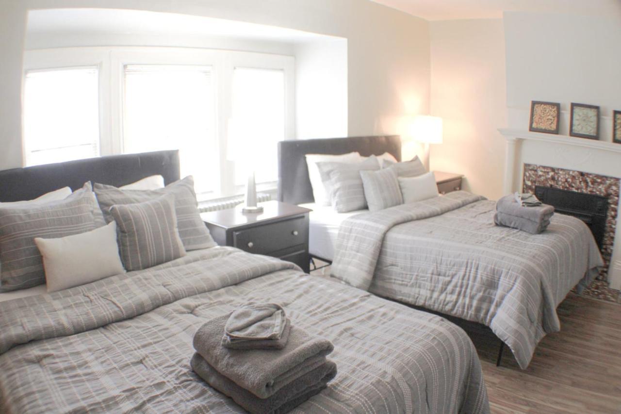 Steps Away From Hospital - 2 Queen Bed - City View Питсбърг Екстериор снимка