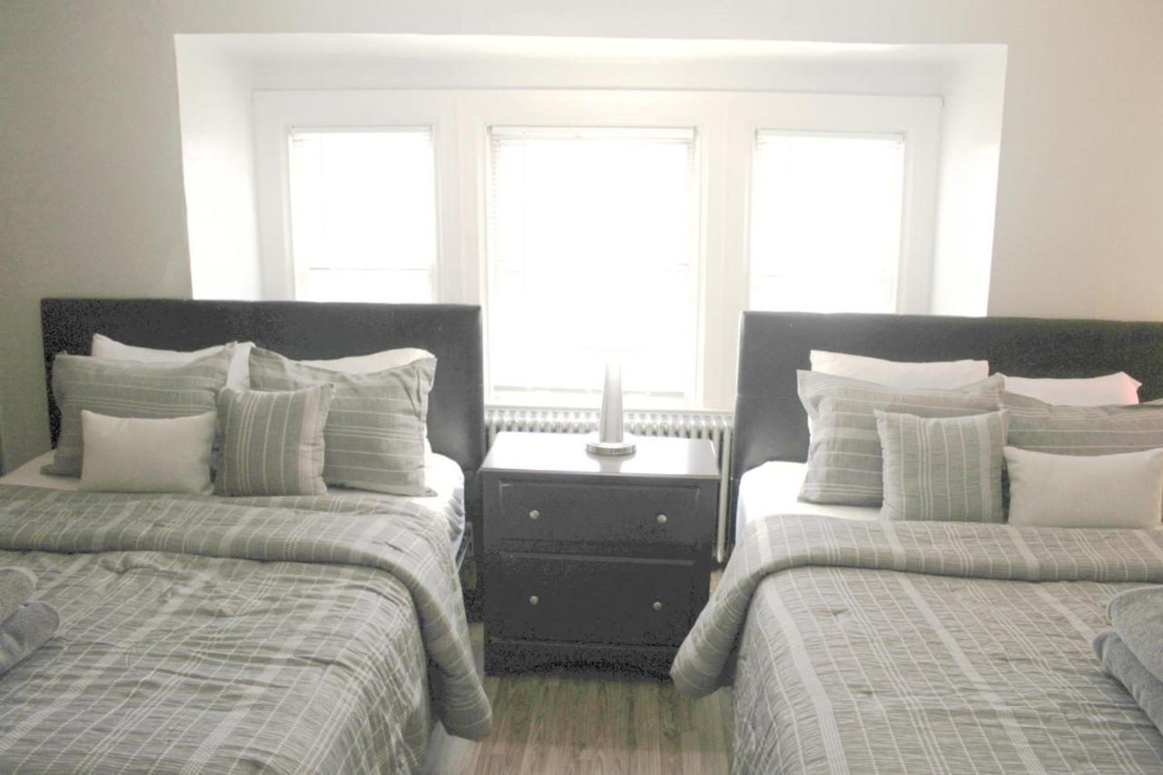 Steps Away From Hospital - 2 Queen Bed - City View Питсбърг Екстериор снимка