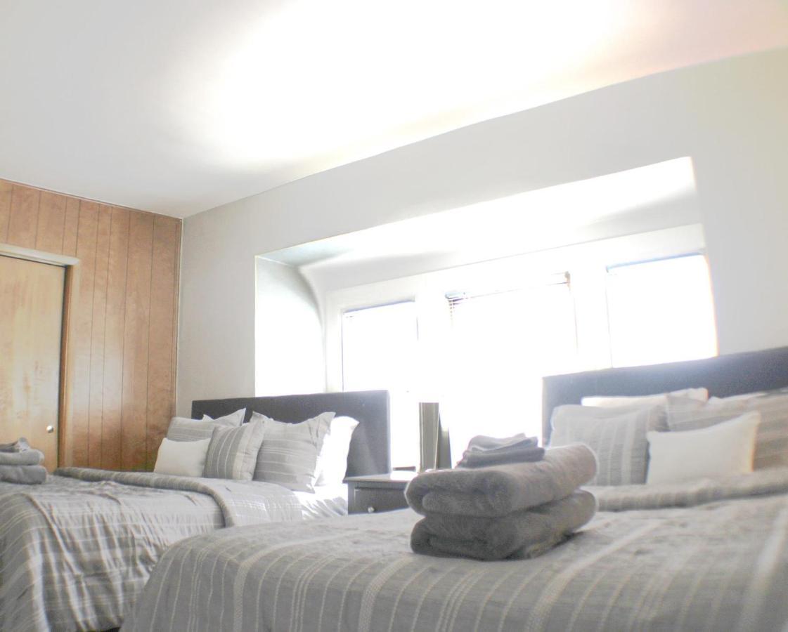 Steps Away From Hospital - 2 Queen Bed - City View Питсбърг Екстериор снимка
